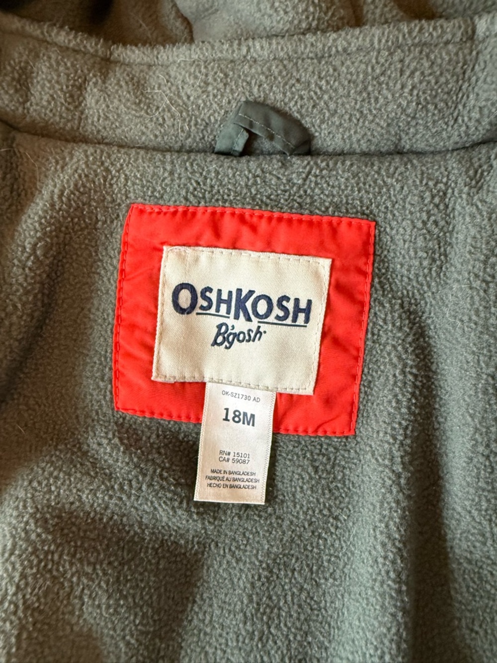 OshKosh B'gosh Toddler Boys 18M Colorblock Hooded Puffer Winter Coat Jacket - Picture 3 of 9